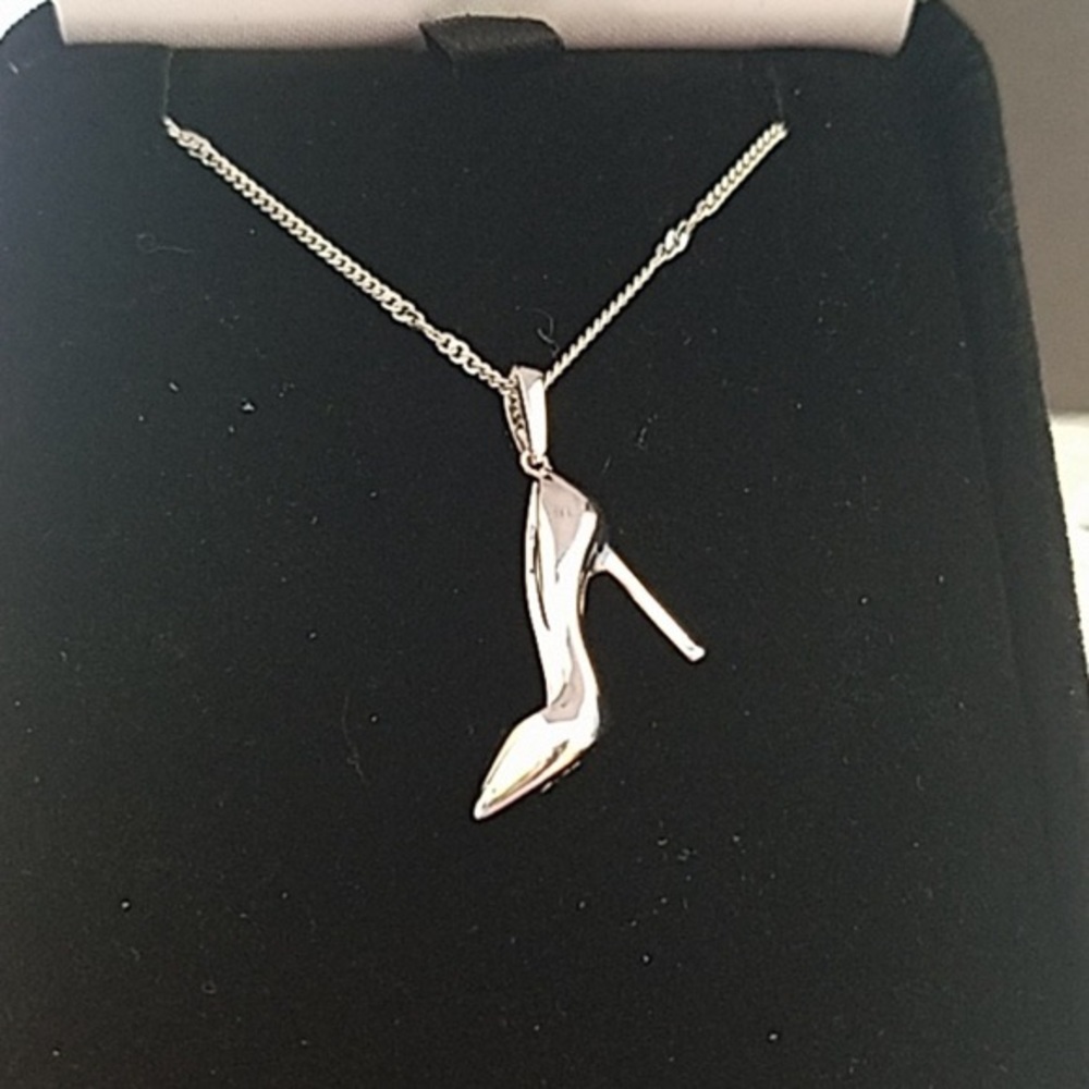 Emmy London Sterling silver necklace with diamonds